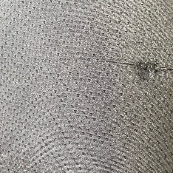 2 Old Navy Active Mens Athletic Shorts Size Medium - Picture 7 of 7